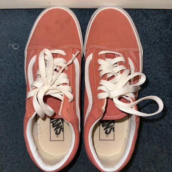 VANS - Picture 4 of 6